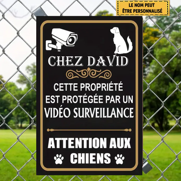 Pancarte métallique personnalisée Attention aux chiens 2113
