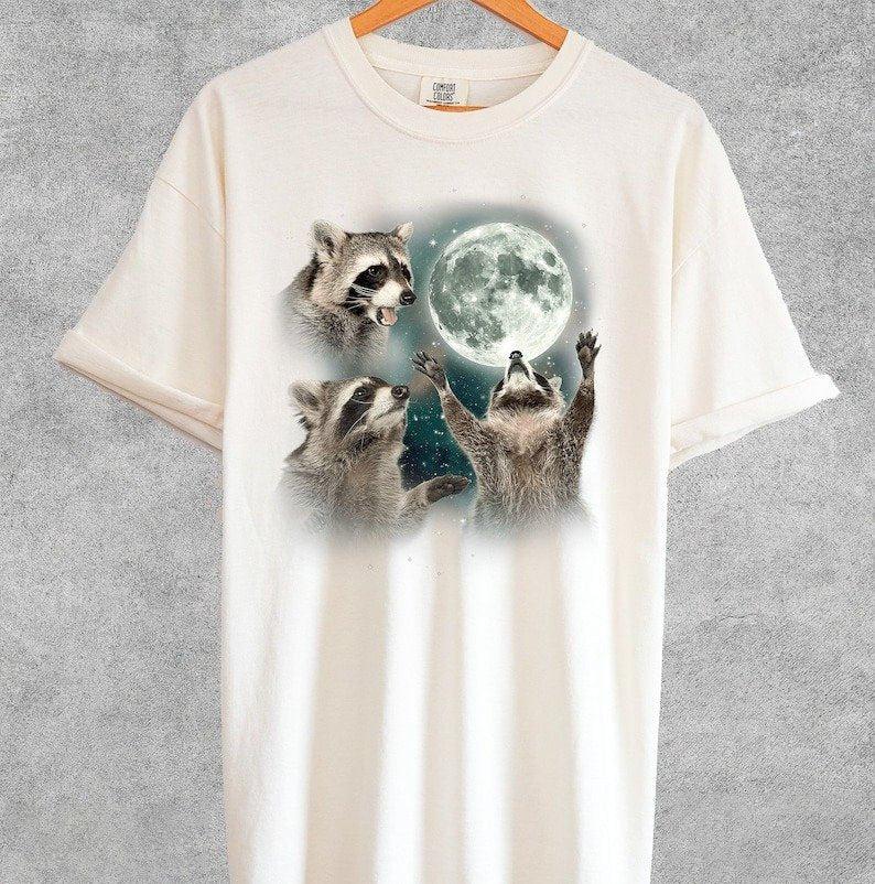 Raccoon Lovers Funny T- Shirt